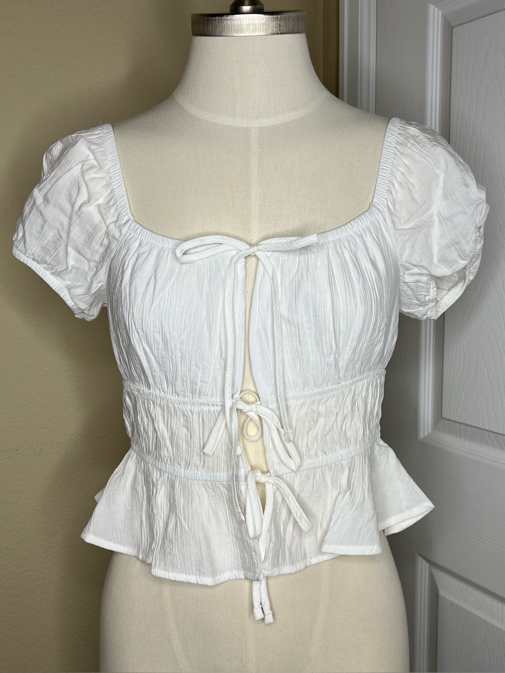 HIPPIE ROSE White Tie-Front Blouse